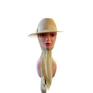 Gorgeous Vintage Shumi Felt Hat Cream Color satin ribbon and ties two way